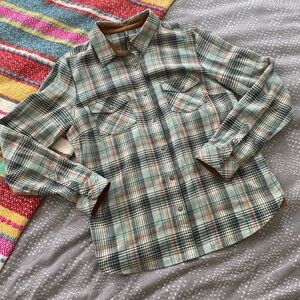Kuhl women’s Plaid Flannel Snap Shirt - size small